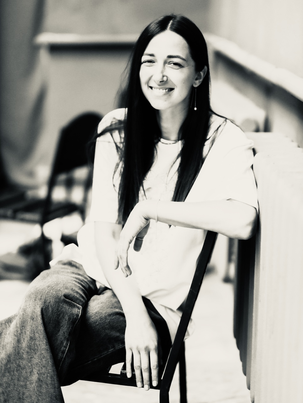 Portrait of Aliona Koroliova, who works in the artist style (Kyiv, Ukraine) Photo 4 of 4.