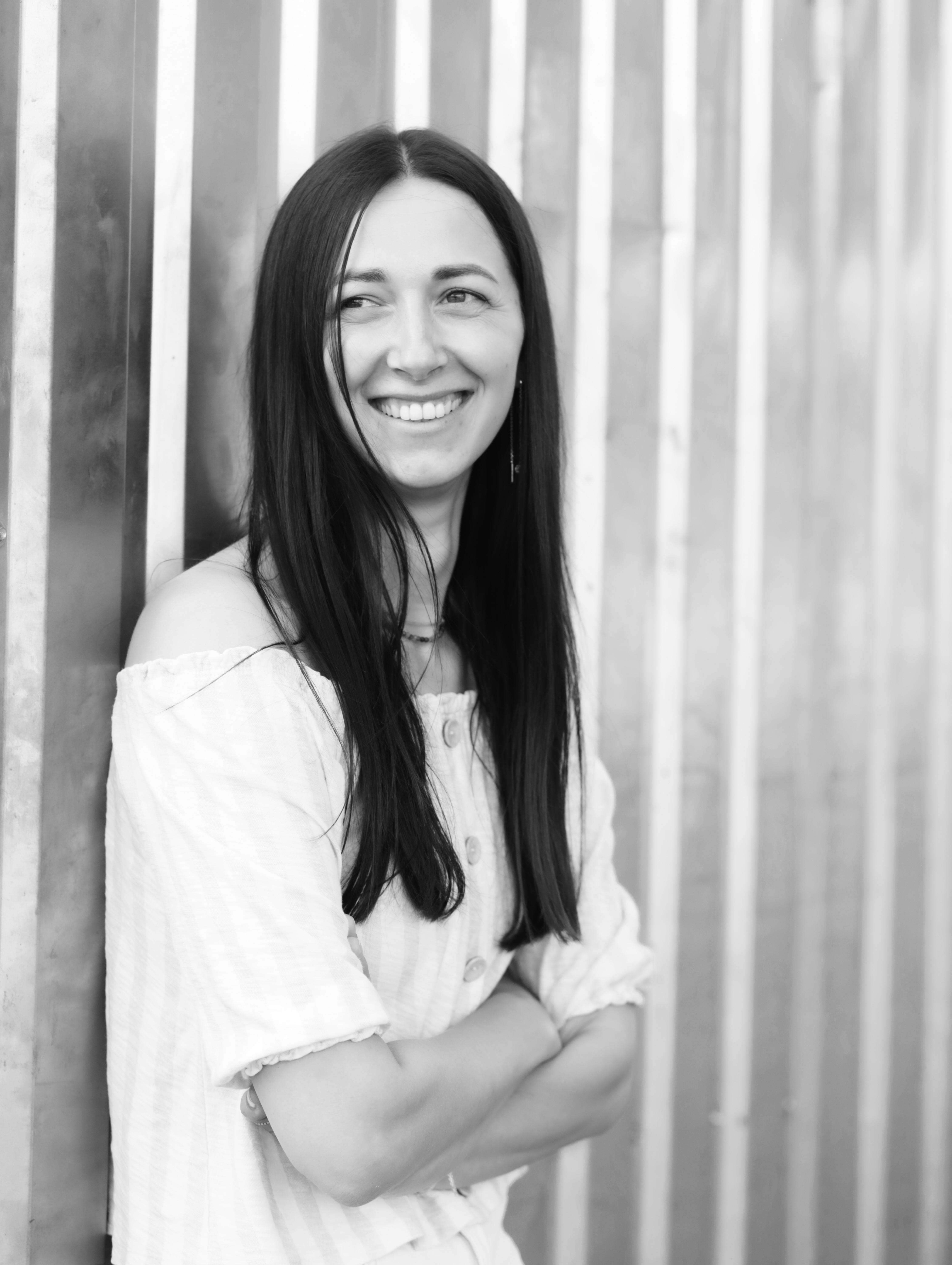 Portrait of Aliona Koroliova, who works in the artist style (Kyiv, Ukraine) Photo 1 of 1.